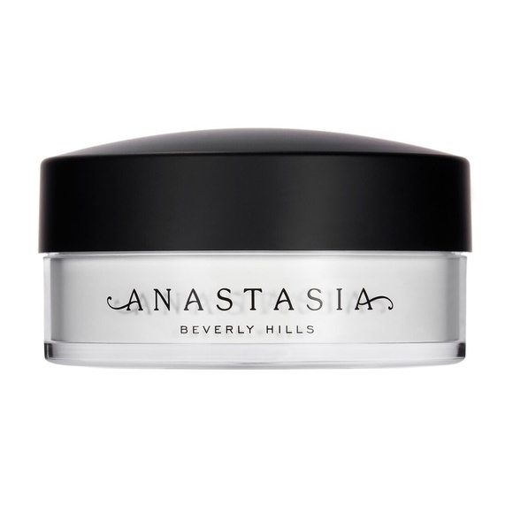 Anastasia Beverly Hills Other - ANASTASIA BEVERLY HILLS Loose Setting Powder Translucent